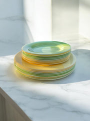 Assiettes Luminarc vintage jaunes et vertes, 16 pièces