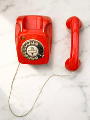 Téléphone vintage orange