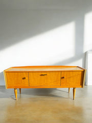 Meuble bas ou télé vintage années soixante