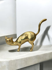 Majestueux et grand chat en laiton