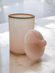 Pot rose en opaline rose poudré