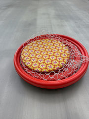 Panier de rangement ou ancien parc à poupées années 70