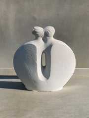 Marbell Belgique Statue en pierre couple homme et femme