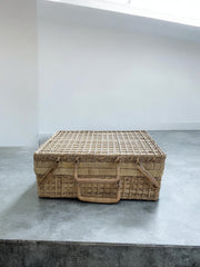 Ancienne valise en rotin tressé