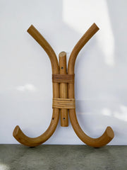 Ancienne patère en rotin