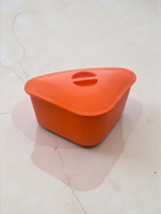 Grande boite de rangement triangulaire orange vintage Tupperware