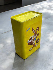 Ancienne et grande boite Nesquik en métal