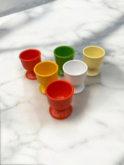 6 coquetiers colorés en plastique DBP Antwerp