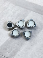 Bougeoirs ou coquetiers triangle IKEA 90’s vintage metal chromé