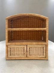 Petite étagère en osier