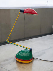 Lampe de bureau style Memphis