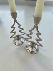 Paire de chandeliers sapin de Noël argentés