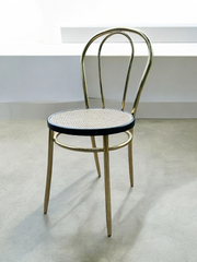 Chaise cannage et laiton style Thonet