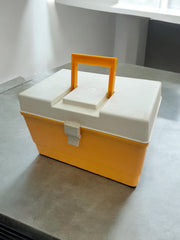 Boîte à couture jaune Curver années 70