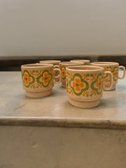 6 tasses et sous-tasse motif rétro