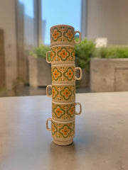 6 tasses et sous-tasse motif rétro