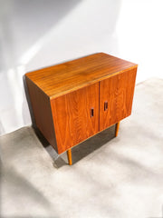 Petit meuble en teck scandinave style Børge Mogensen