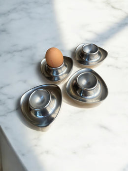 4 coquetiers en inox triangulaires dans le goût de Allesi