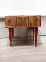 Paire de tables de nuit vintage