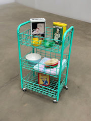 Petite desserte en métal