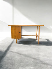 Bureau vintage en bois clair style Baumann années 50/60