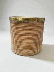 Cache pot ou panier décoratif rotin et laiton goût Gabriella Crespi