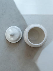 Bonbonnière motif oiseau verre de lait