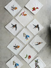 Grande nappe en tissu et 11 serviettes oiseaux brodés