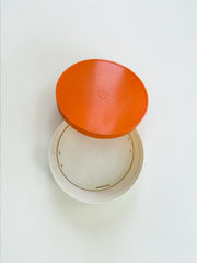 Grande boite de rangement en plastique orange années 70