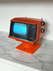 Téléviseur vintage Sharp Space Age