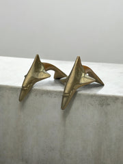 Paires de dauphins en laiton années 70