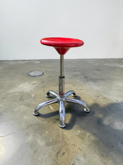 Ancien tabouret d’artiste assise rouge