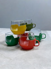 Six tasses colorées de style Melitta