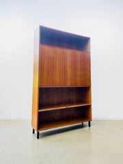 Bibliothèque vintage placage noyer pieds metal noir