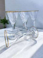 Six verres à vin bord doré