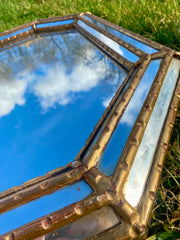 Sublime miroir à parcloses encadrement doré à la feuille attribué à LaBarge, 1970