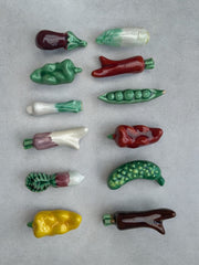 12 porte-couteaux légumes en faïence