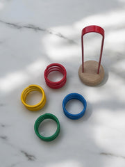 4 coquetiers ressort en metal colorés style Memphis