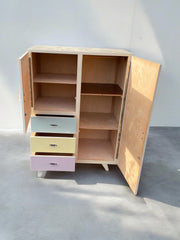 Armoire pastel années 60