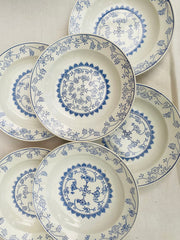 Six assiettes creuses Boch