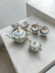 Service à café végétal doré et assiettes à dessert - 35 pièces