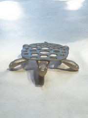 Dessous de plat tortue métal argenté