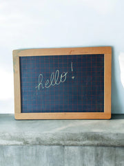 Petit tableau d’écolier quadrillé rouge