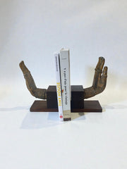 Serres livres mains Bouddha