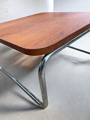 Table basse en teck goût Bauhaus