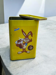 Ancienne et grande boite Nesquik en métal