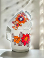 2 tasses fleurs colorées