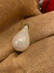 Six très anciennes boules de Noël vintage irisées en verre