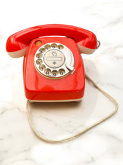 Téléphone vintage orange