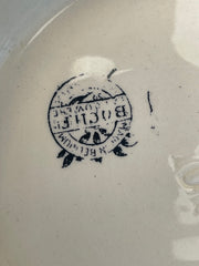 Grand plat fleurs roses en faïence Boch Frères